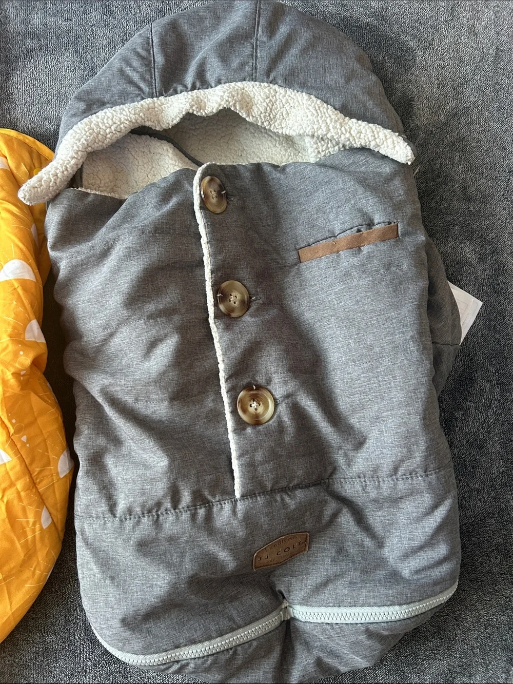 Bundle JJ Cole grey car seat cover and Yellow shopping card cover